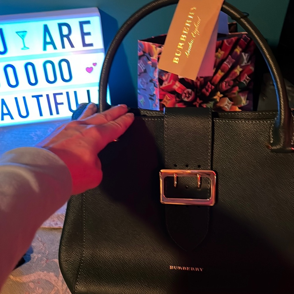 I love the deep green. I love the bag I just need to be practical